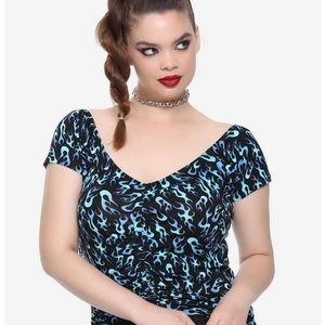 LIKE NEW! HOT TOPIC Blue Flames Ruched Top Plus Size 5